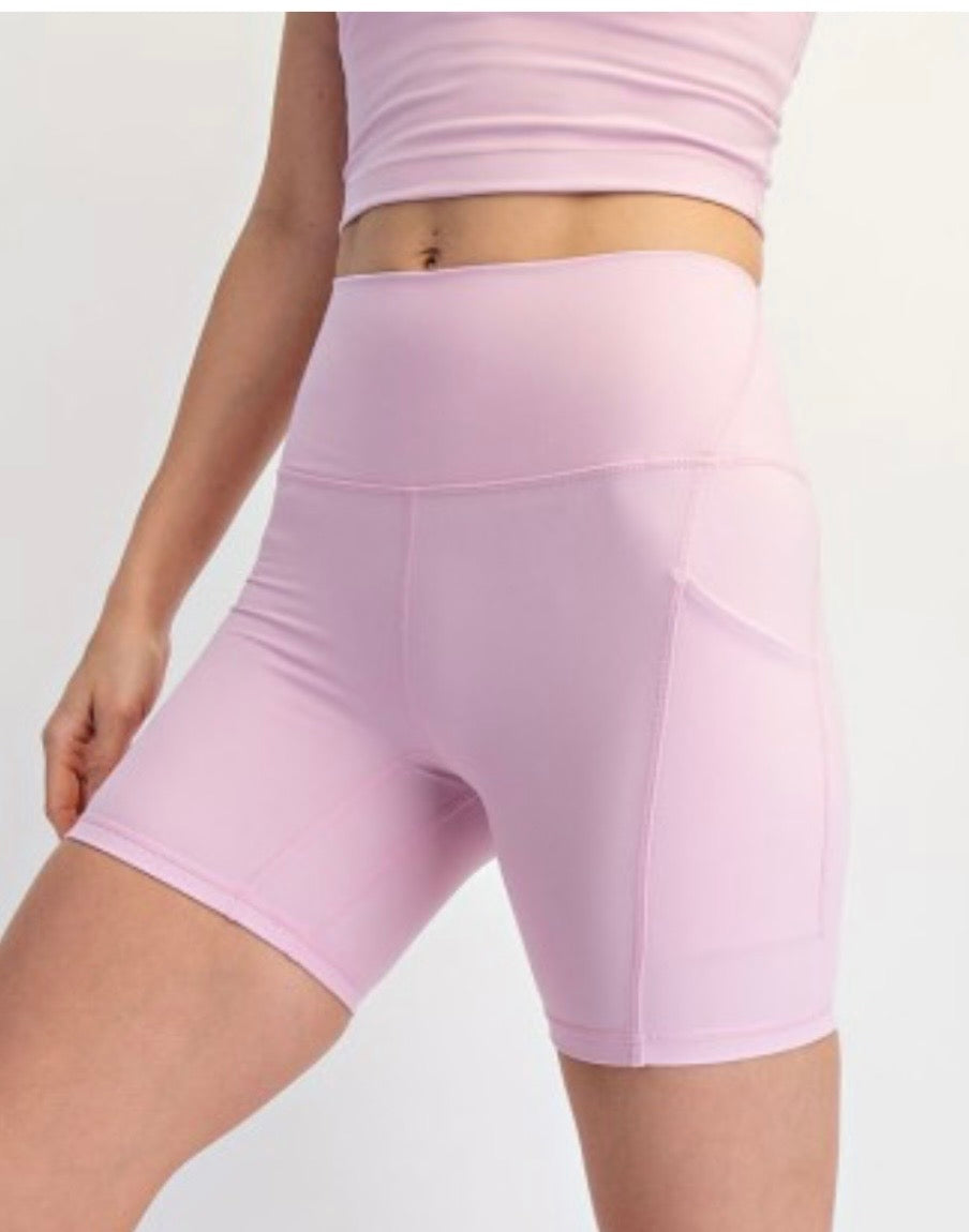 BIKER SHORTS WITH POCKETS